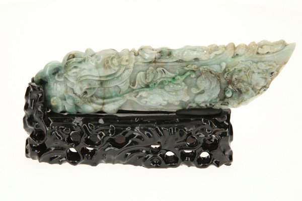 Messer 20x50x20mm aus Burma Jade